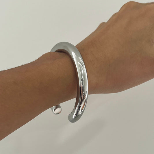 Horizon Sculptural Open Bangle