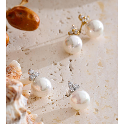 Luna Pearl Stud Earrings