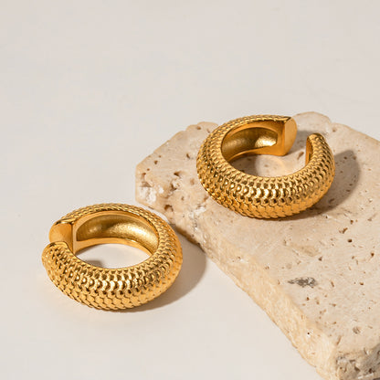 Textured Half‑Hoop Ear Cuff
