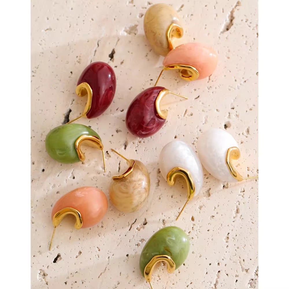 Chic Swirl Resin Huggie Drop Earrings