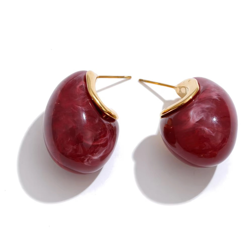 Chic Swirl Resin Huggie Drop Earrings