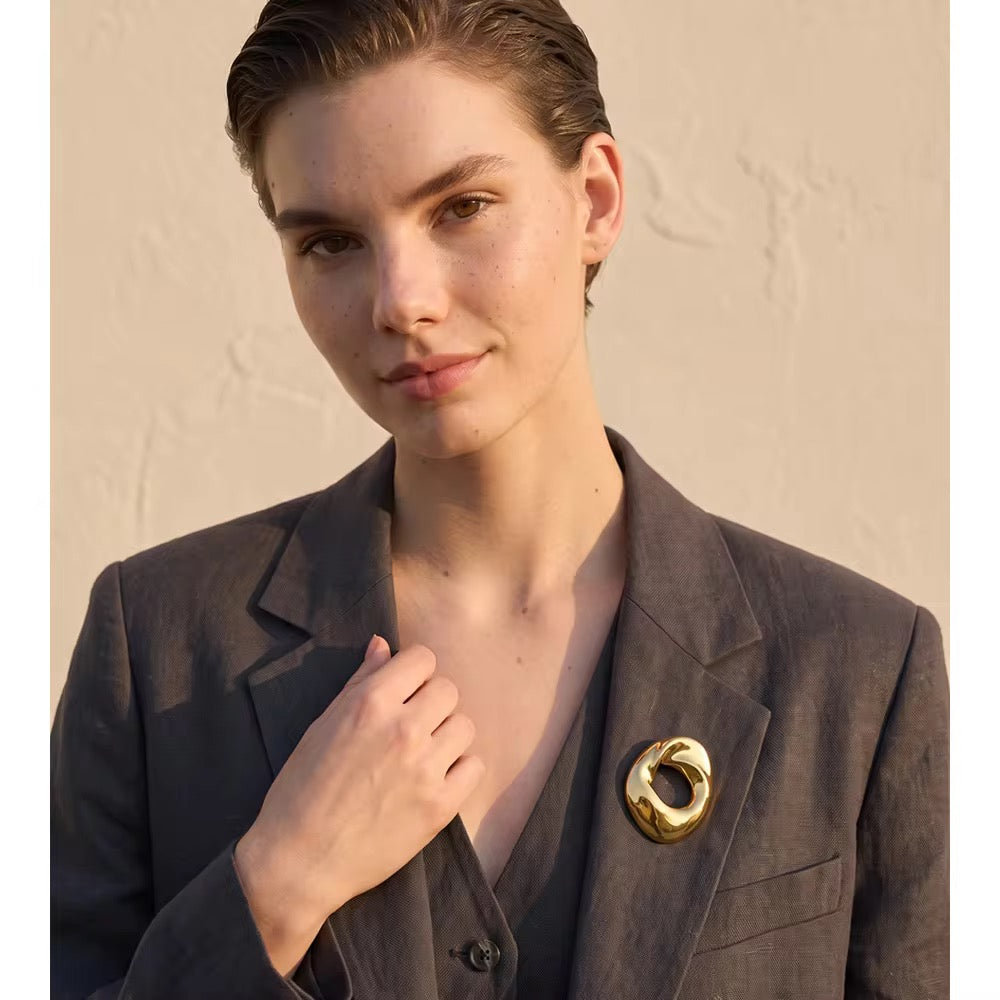 Sculptural Twisted Open-Loop Gold Brooch