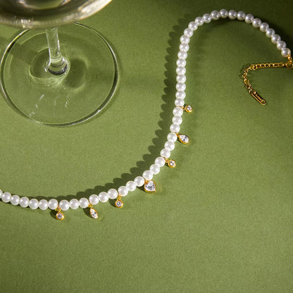 Crystal Heart Dainty Pearl Necklace