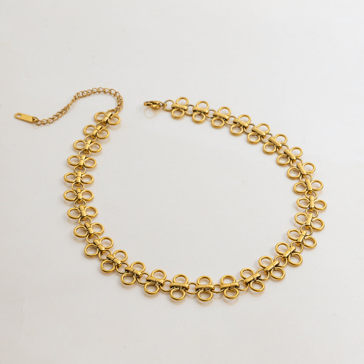 Daisy Chain Gold Choker Necklace