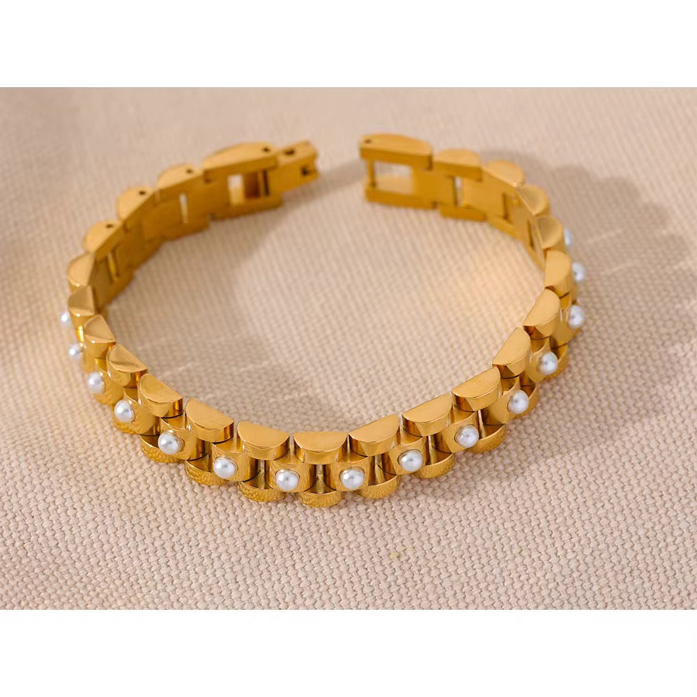 Pearl Edge Link Bracelet