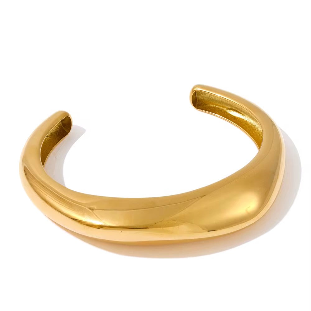 Nova Curve Cuff Bracelet