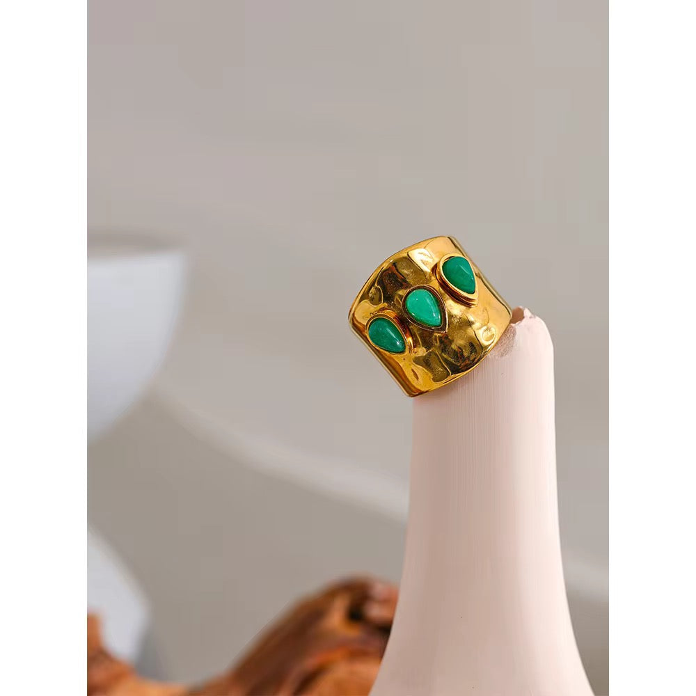Verde Aura Cuff Ring