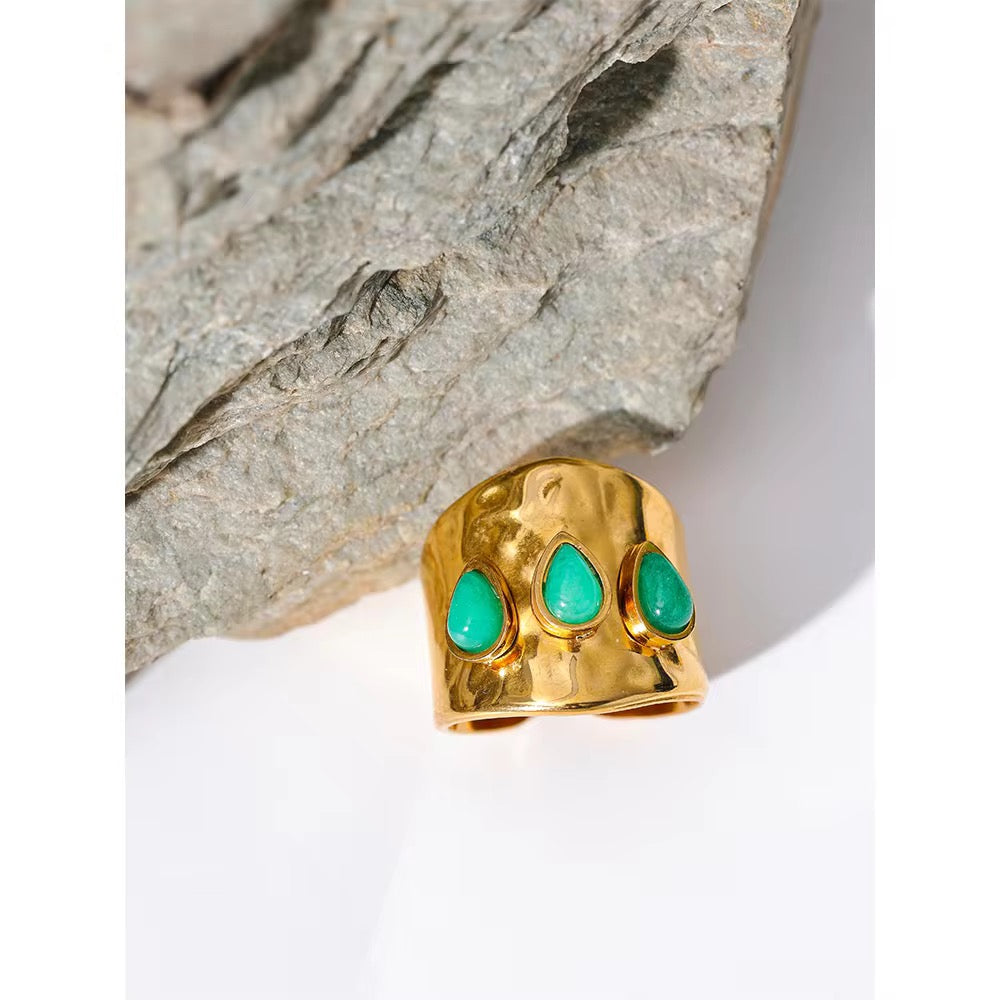 Verde Aura Cuff Ring