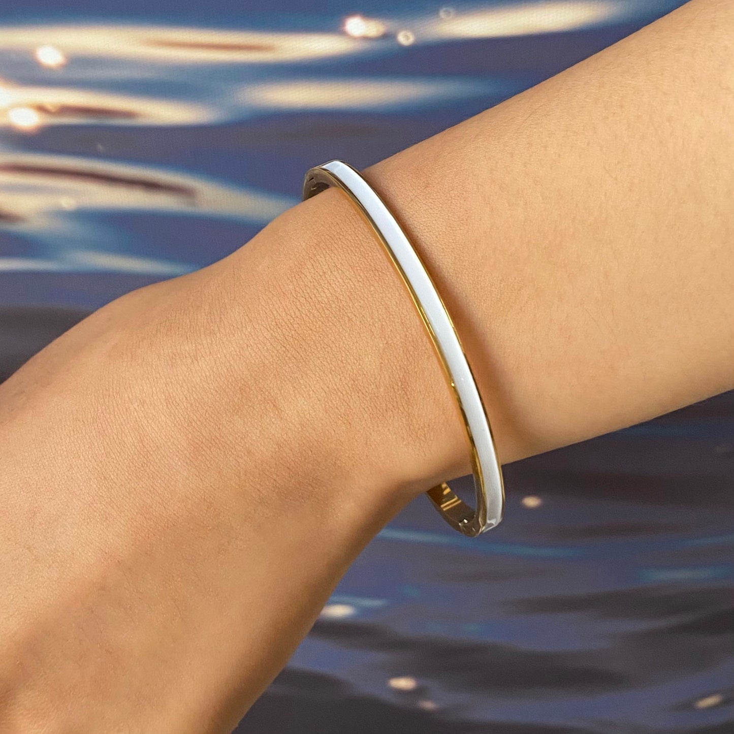 Minimal Gold Hinged Bangle