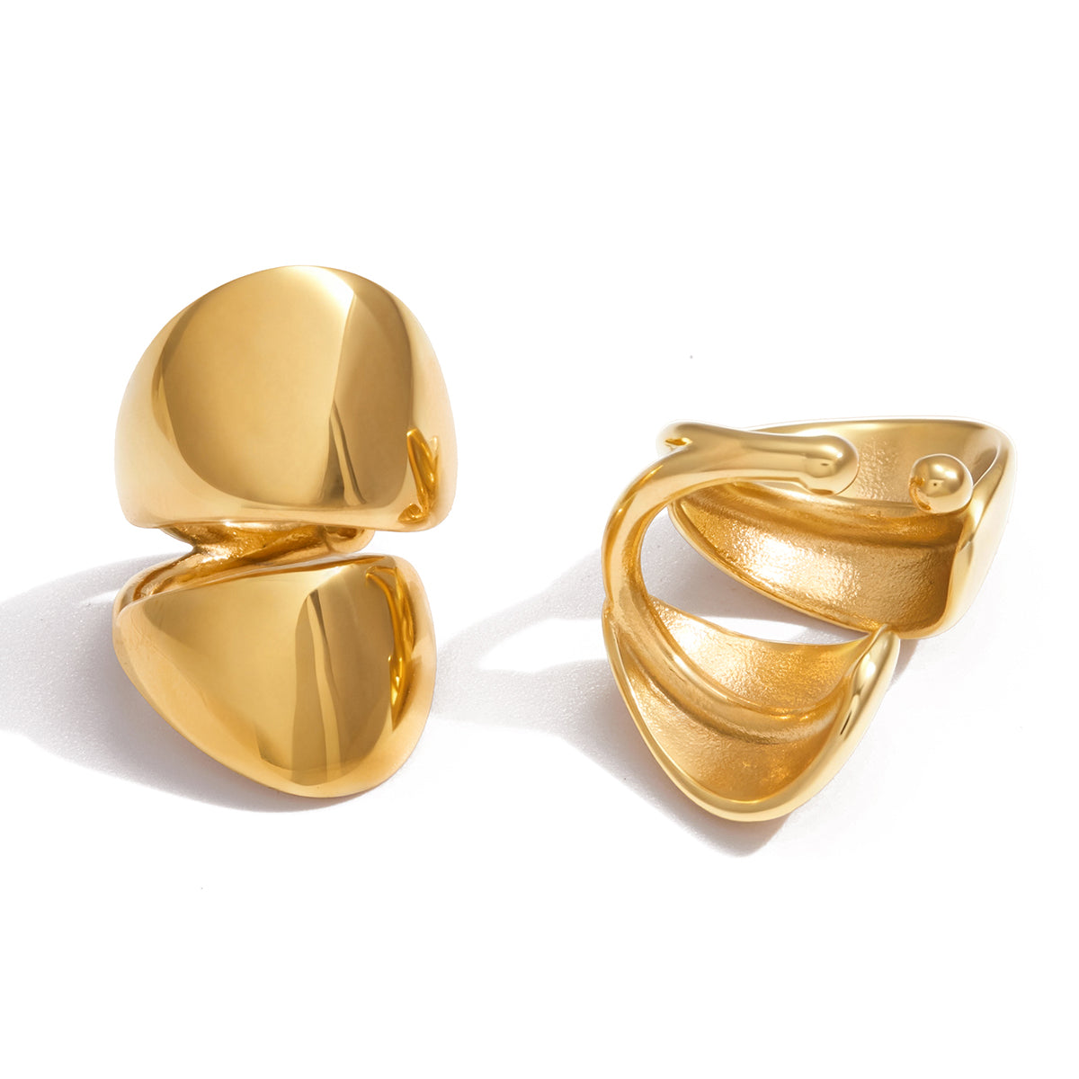 The Sculpted Pebble Huggies