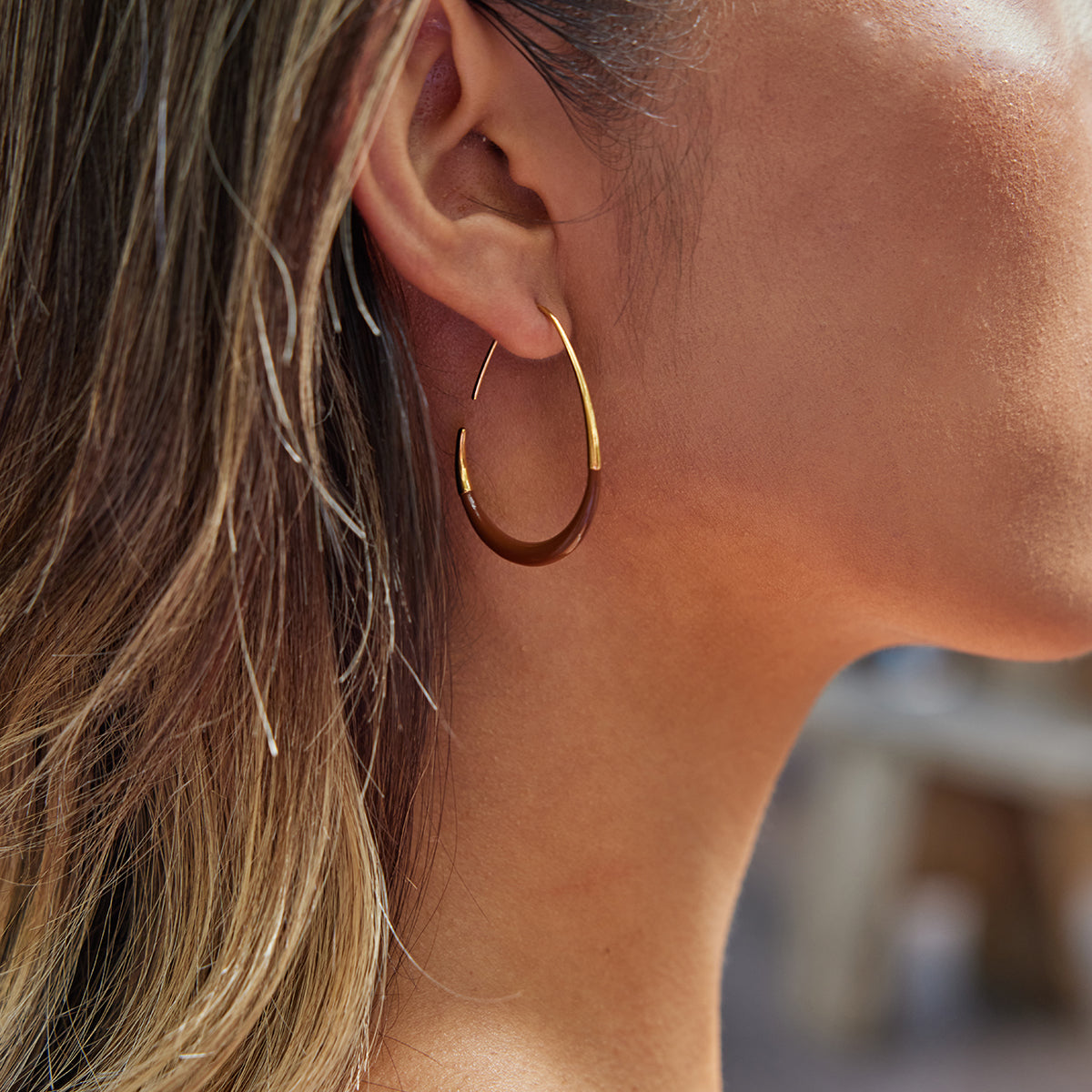 Sienna Two-Tone Tapered Hoops