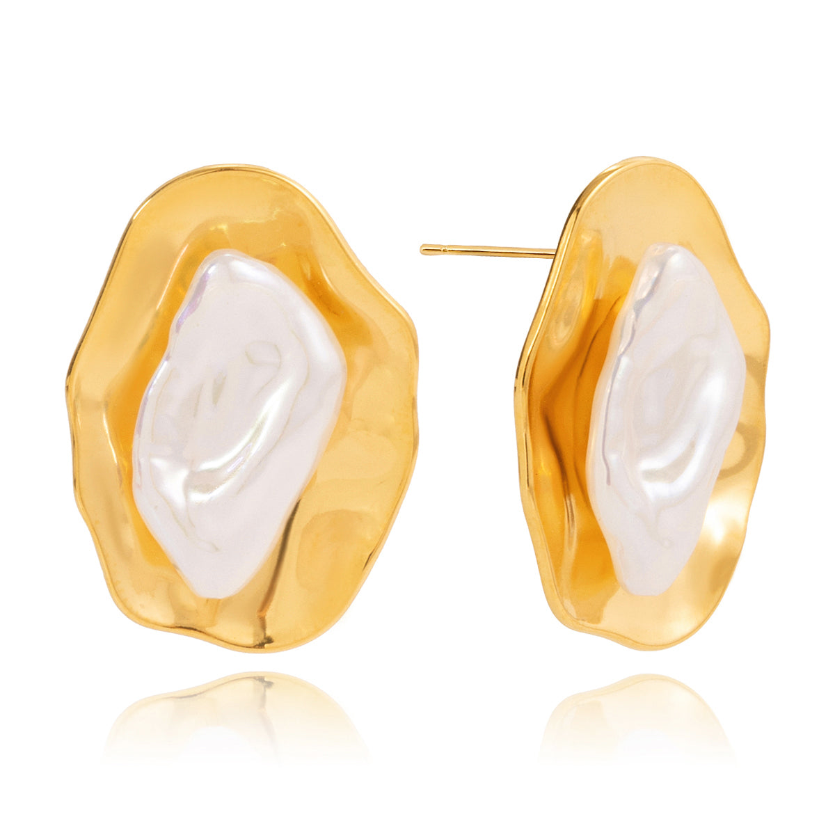 Organic Pearl Effect Studs