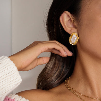 Organic Pearl Effect Studs
