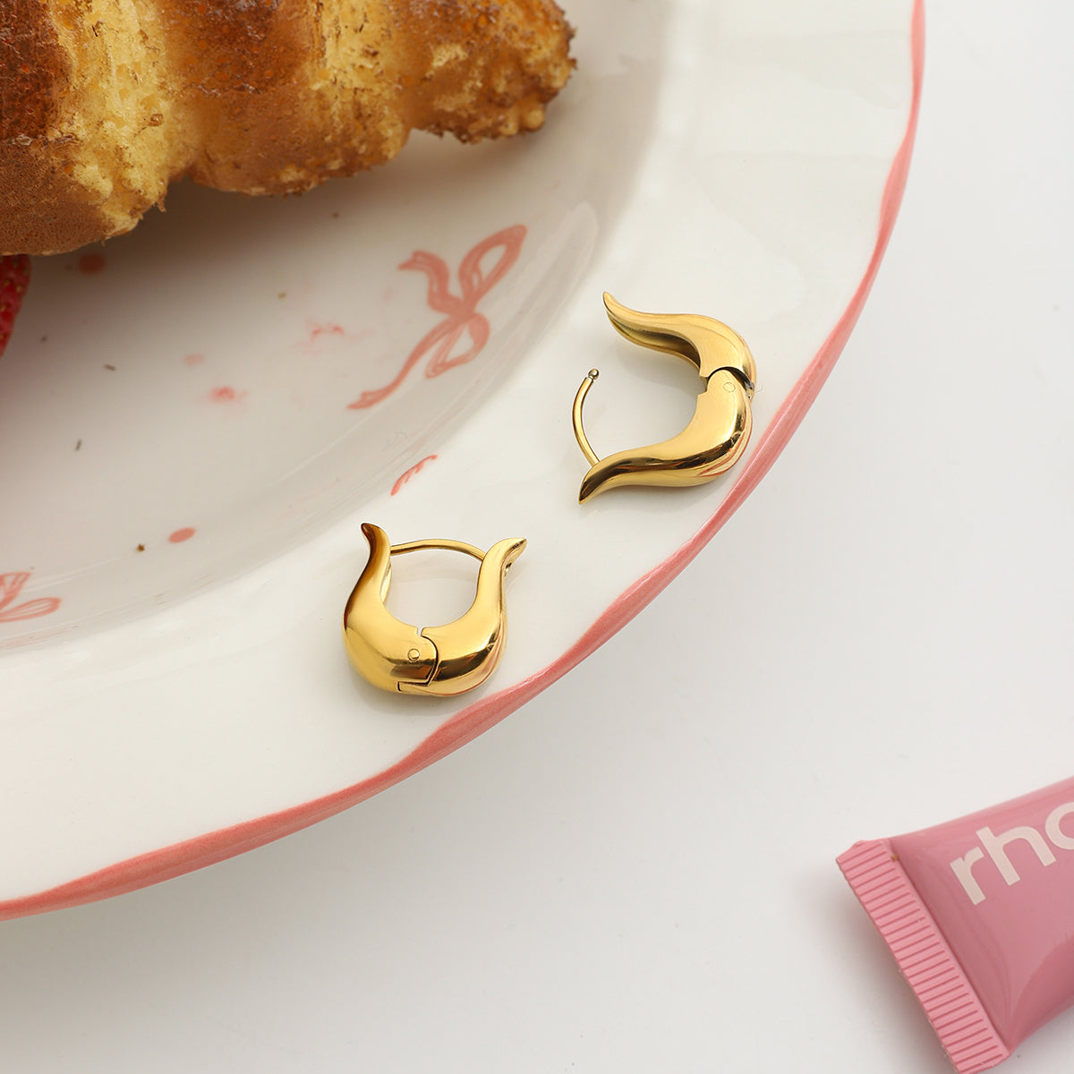 Sculpted Tulip Huggie Earrings