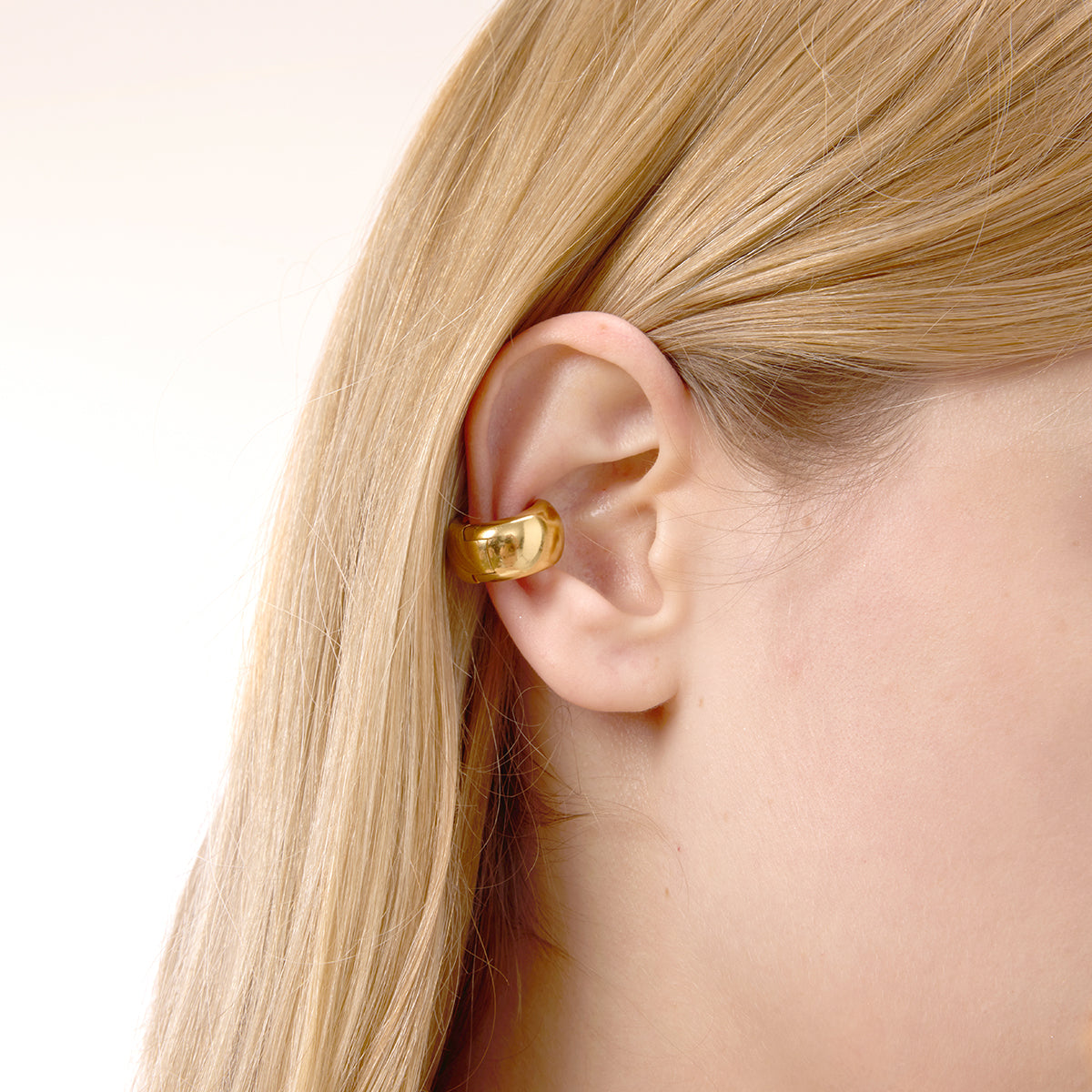 The Chunky Gold Earcuff