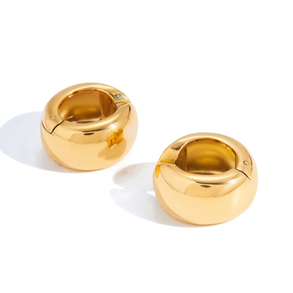 The Chunky Gold Earcuff