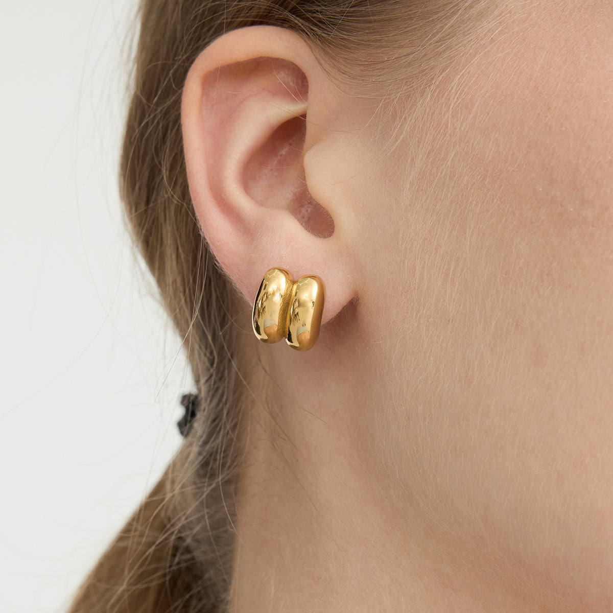The Argent Flow Studs