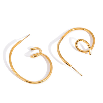 Valyria Crystal Dagger Ear Cuff