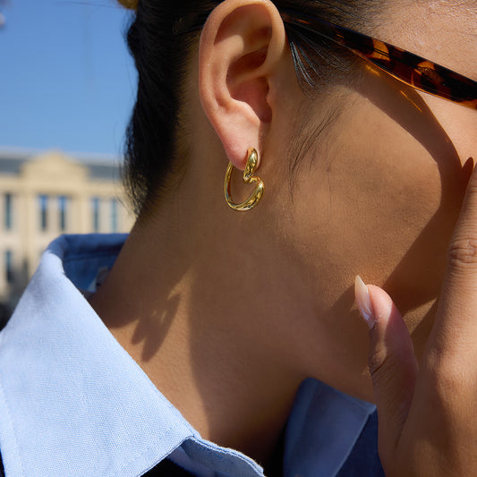 Amora Swirl Heart Hoops