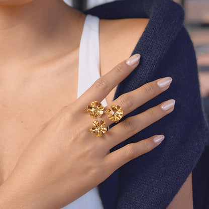 The Sculpted Wave Ring
