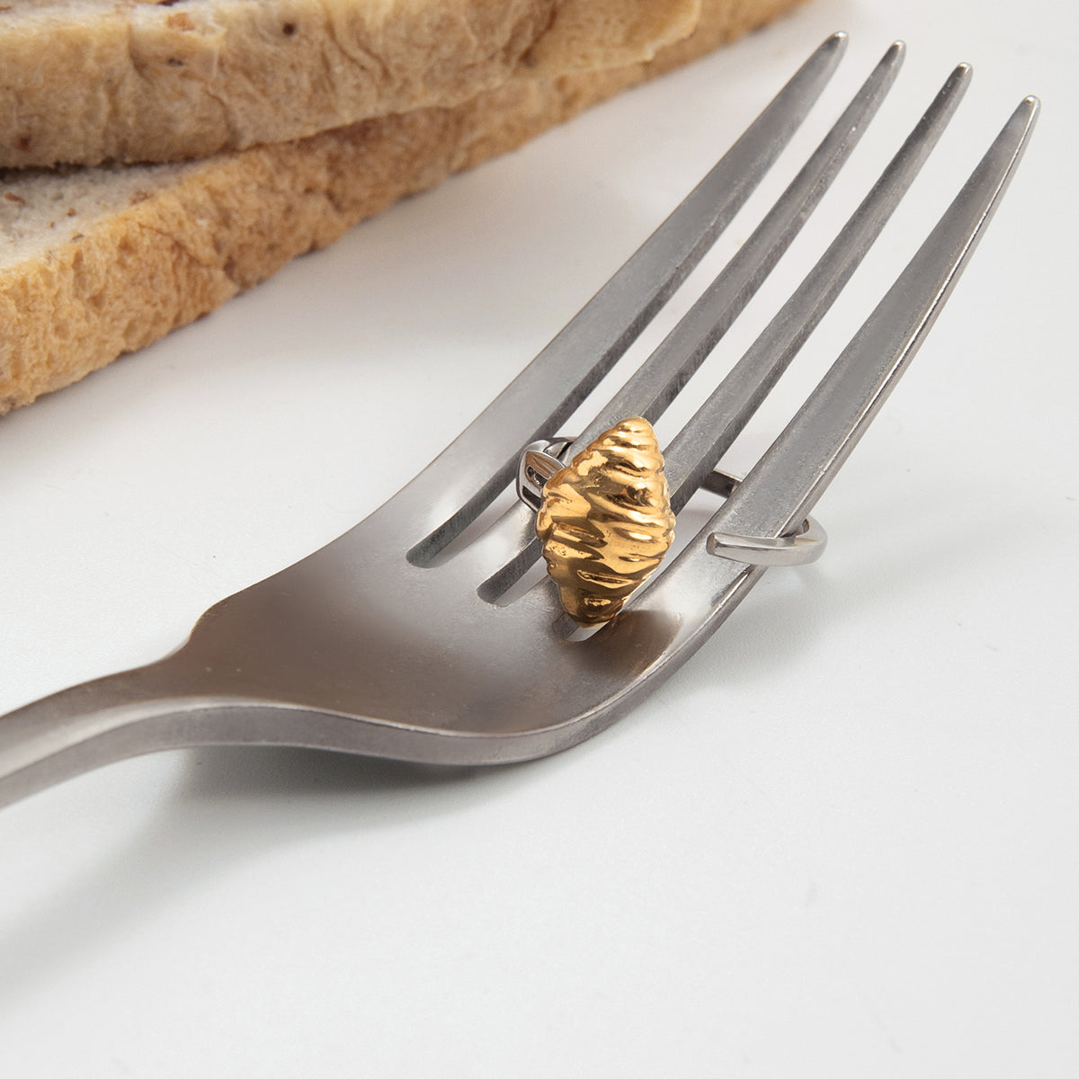 Adjustable Croissant Ring