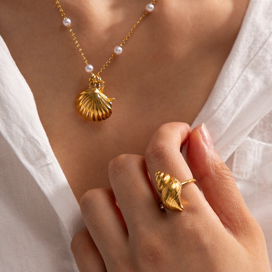 Shell & Starfish Pendant Necklace