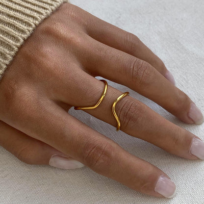 The Lyra Infinite Wave Ring