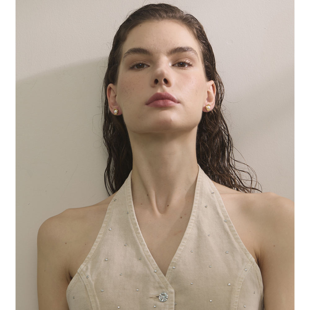 The Fleur Micro-Pearl Studs