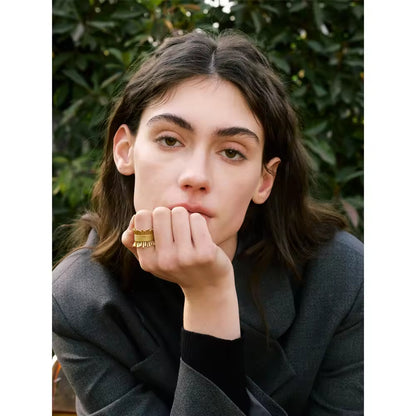 Solis Radiant Fringe Ring