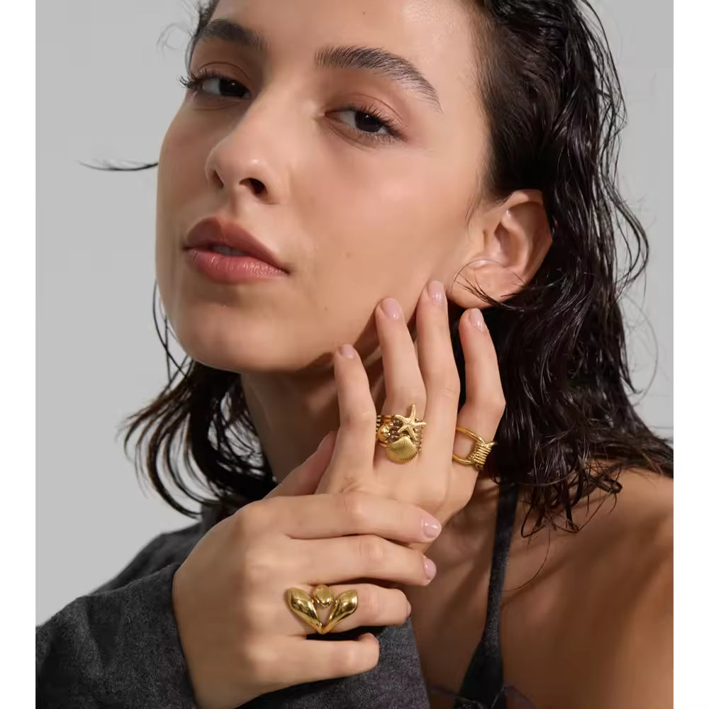 The Maia Intertwined Statement Ring