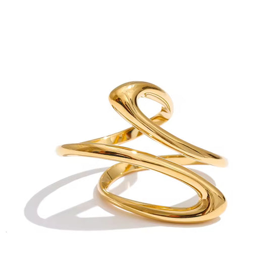 Fluid Orbit Statement Ring